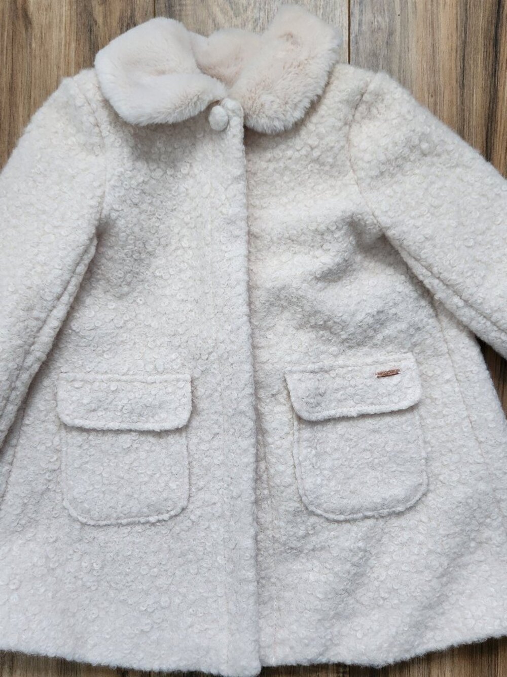 Tahari Girl Teddy Coat with Faux Fur Collar white size 5T